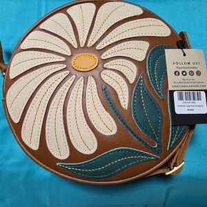 Portland Leather Wildflower Honey Circle Crossbody Bag. Size large. NWT!